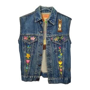 Vintage Levi's Denim Vest Embroidered Small Floral Horse Western Boho Festival